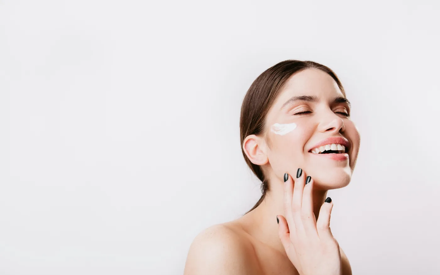 Strahlende, gepflegte Haut nach einer Gesichtsbehandlung bei CT Beauty & Aesthetics