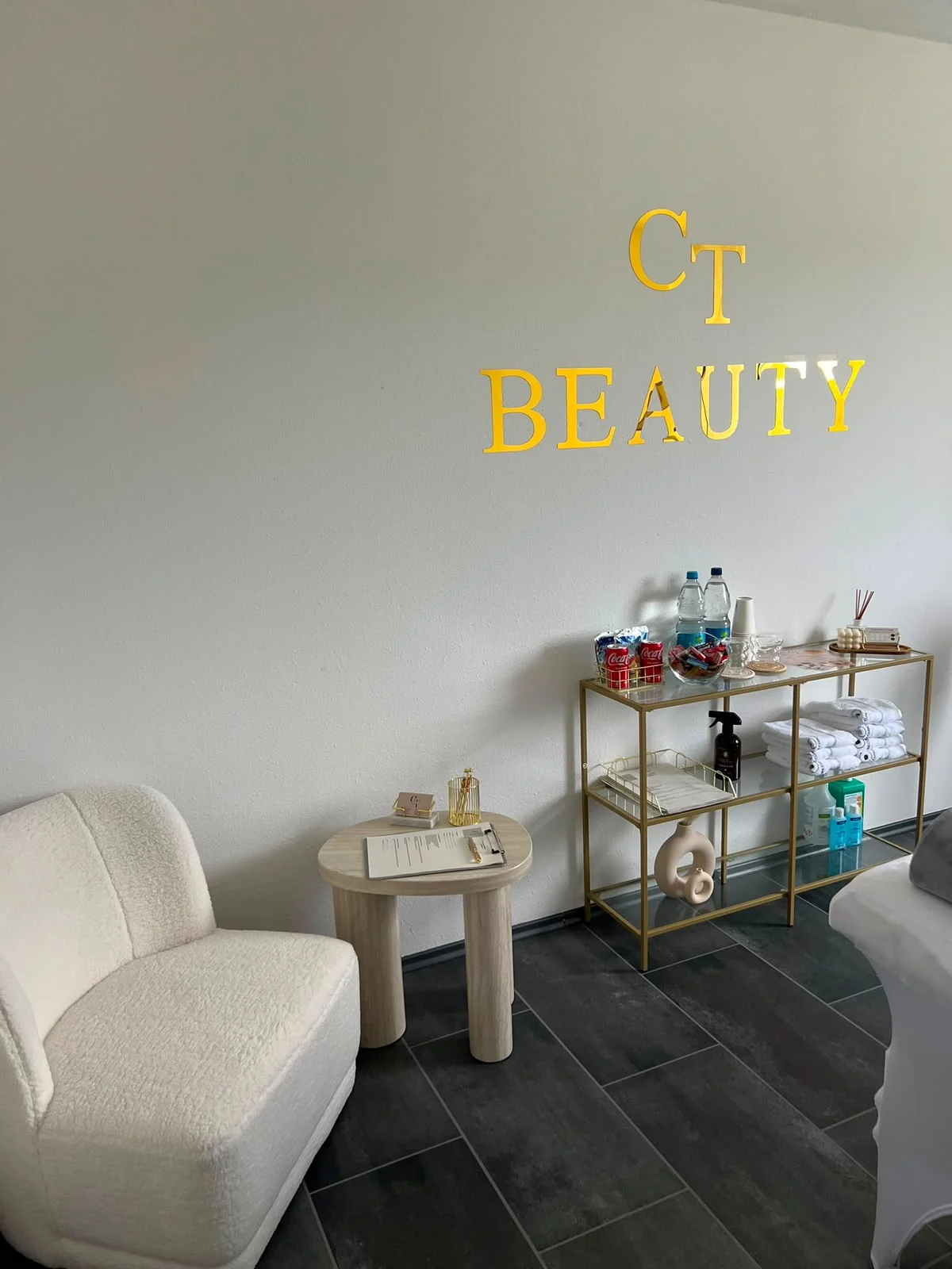 Wartebereich im CT Beauty Studio